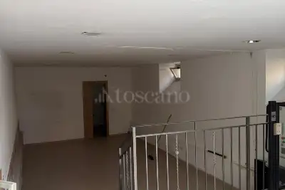 Negozio in affitto, Via Adige, Siracusa