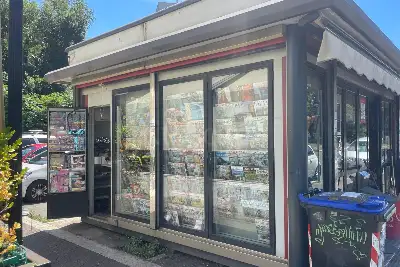 Attività Commerciale in affitto, Viale Beata Vergine Del Carmelo, Roma