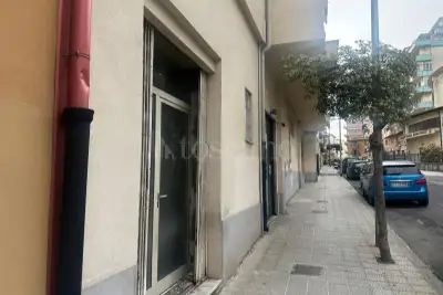 Magazzino in vendita, Via Daniele Antonio, Catanzaro
