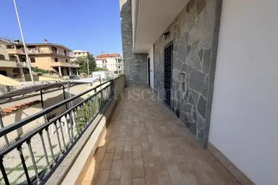 Casa Indipendente in vendita, Via Treviso, Pomezia