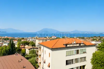 Casa in vendita, Piazza Luigi Einaudi, Desenzano del Garda