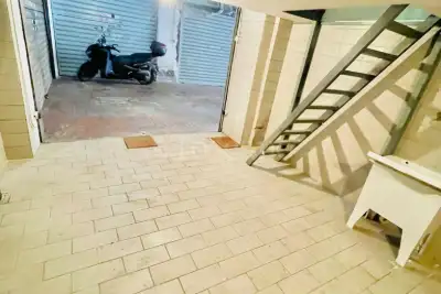 Box in vendita, Via dell'Acquedotto del Peschiera, Roma