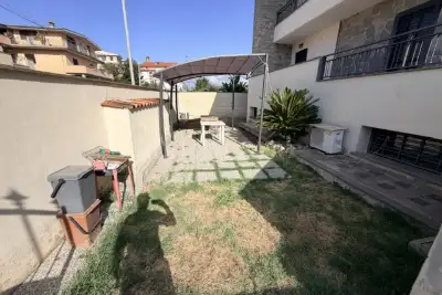 Casa Indipendente in vendita, Via Treviso, Pomezia