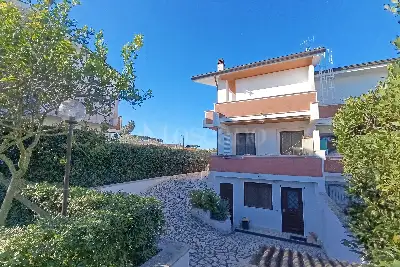 Villa Bifamiliare in vendita, Viale delle Querce, Anzio