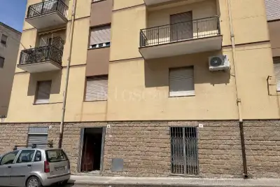 Laboratorio in vendita, Via Giuseppe Castiglia 26, Sassari