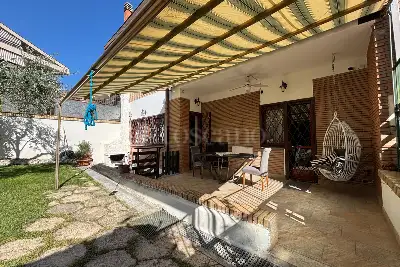 Villino a Schiera in vendita, Via Francesco Bartolomeo Rastrelli, Roma