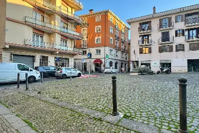 Negozio in vendita, Via Santissima Trinità, Avellino