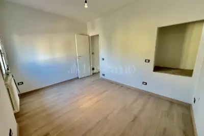 Villino a Schiera in vendita, Via Nona, Brescia