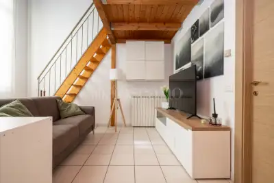 Loft in affitto, Piazza Pompeo Castelli, Milano