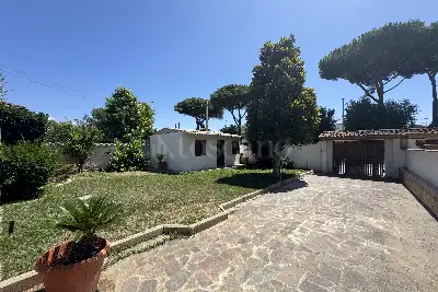 Villa in vendita, Via Cesare Pascucci, Roma