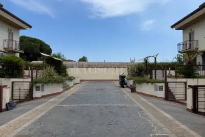 Villino a Schiera in vendita, Via Taranto, San Giovanni la Punta