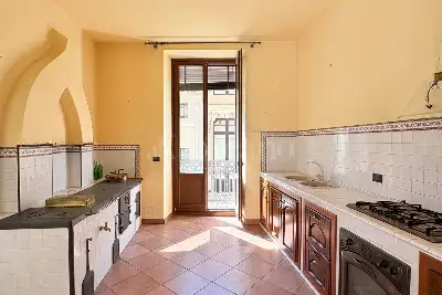 Casa in vendita, Via Umberto I, Catania