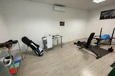 Capannone in vendita, Via dei Castelli Romani, Pomezia