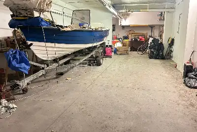 Box in vendita, via corrado del greco, Roma