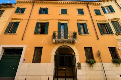 Casa in vendita, Via Fratta, Verona