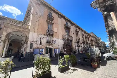 Casa in vendita, PIAZZA MAZZINI - VIA GARIBALDI 57 - 3 TERRAZZE, Catania
