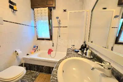 Villa Bifamiliare in vendita, Via Bevilacqua, Concesio, Concesio