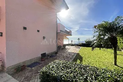 Villa in vendita, Via Consolare Pompea , Messina