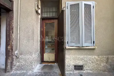 Negozio in vendita, Via San Martino, 8, Milano