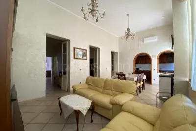 Casa in vendita, Via F. Crispi, Santa Teresa di Riva