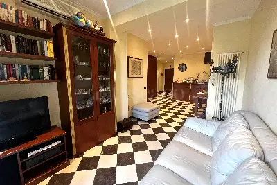 Casa in vendita, Via Belcastro, Roma