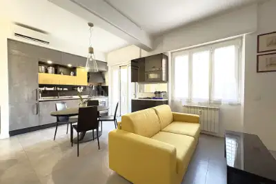 Casa in vendita, Via Giuseppe Troiani, Roma
