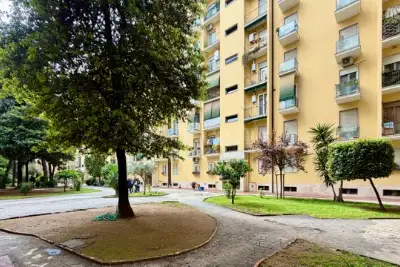 Casa in vendita, Via Valerio Flacco, Roma