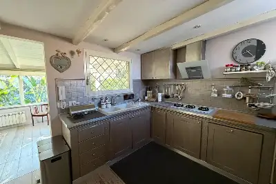 Villino a Schiera in vendita, Viale Alessandro Magno, Roma