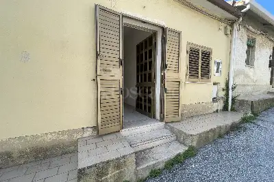 Casa Indipendente in vendita, Via Comunale Sperone, Messina