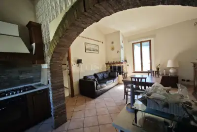 Casa in vendita, SS73, Siena