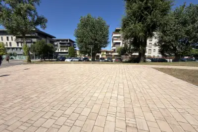 Attività Commerciale in vendita, Via Leonida Bissolati, Brescia