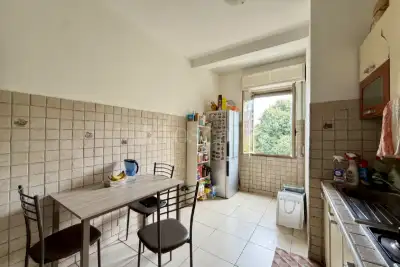 Casa in vendita, Via Angelo Inganni, Milano
