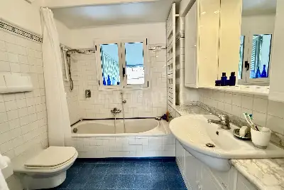 Villa Bifamiliare in vendita, Via Crotte, Brescia