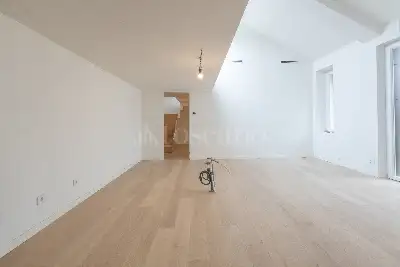 Casa in vendita, Via Giulio Uberti, Milano