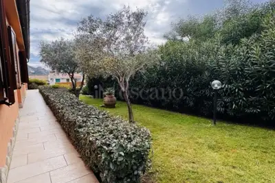 Casa Indipendente in vendita, Via Elba, Arzachena