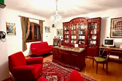 Villa in vendita, Via Alfredo Graziani, Tempio Pausania