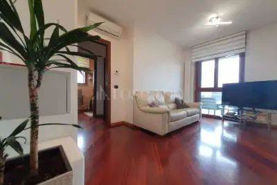 Casa in vendita, Via Francesco Olgiati, Milano