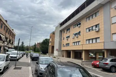 Ufficio in affitto, Via Troilo il Grande, Roma