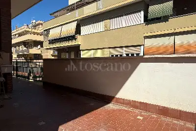 Casa in vendita, Via Raffaele de Cosa, Roma