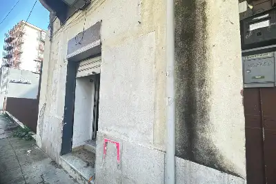 Negozio in affitto, Via Buonriposo, Palermo