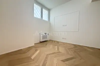Casa in vendita, Via Giovanni da Procida 25, Milano