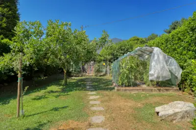 Villa for sale, Via Luigi Pirandello, Besano