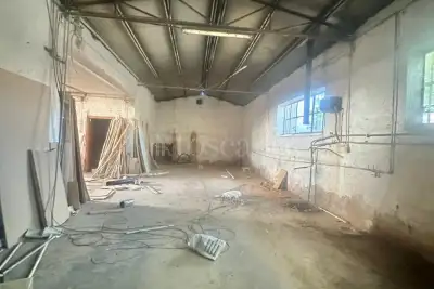 Capannone in vendita, Via Fratelli Marchetti Longhi, Roma