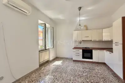 Casa in vendita, Via Torrita di Siena, Roma