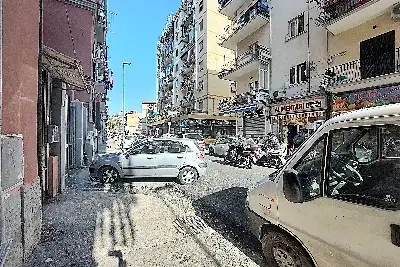 Negozio in vendita, Via Gabriele Rossetti, Napoli