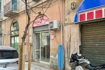 Negozio in affitto, Via Nicola Fabrizi, Messina