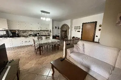 Casa in vendita, Via Pietro Nenni, Pomezia