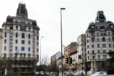 Casa in vendita, Via Giorgio Washington, Milano