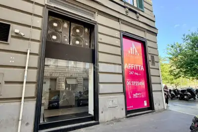 Negozio in affitto, Piazza Cola di Rienzo, Roma