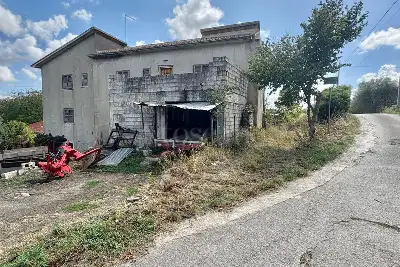 Casa Indipendente in vendita, Contrada Sant'Antonio, Montemiletto